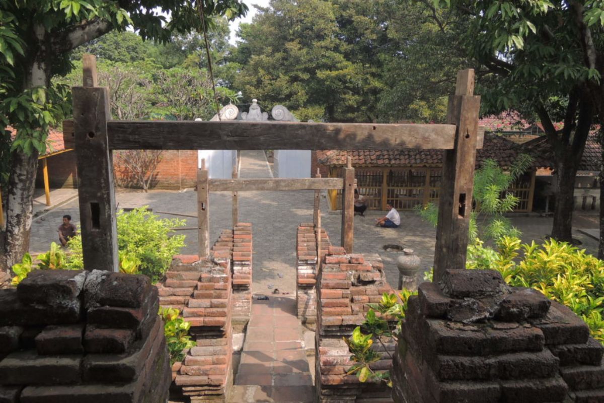 Balkondes Sakapitu Tegalarum.jpg