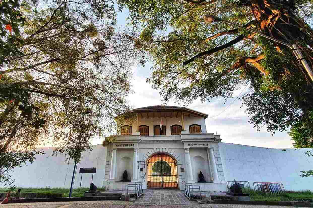 Benteng Vastenburg.jpg