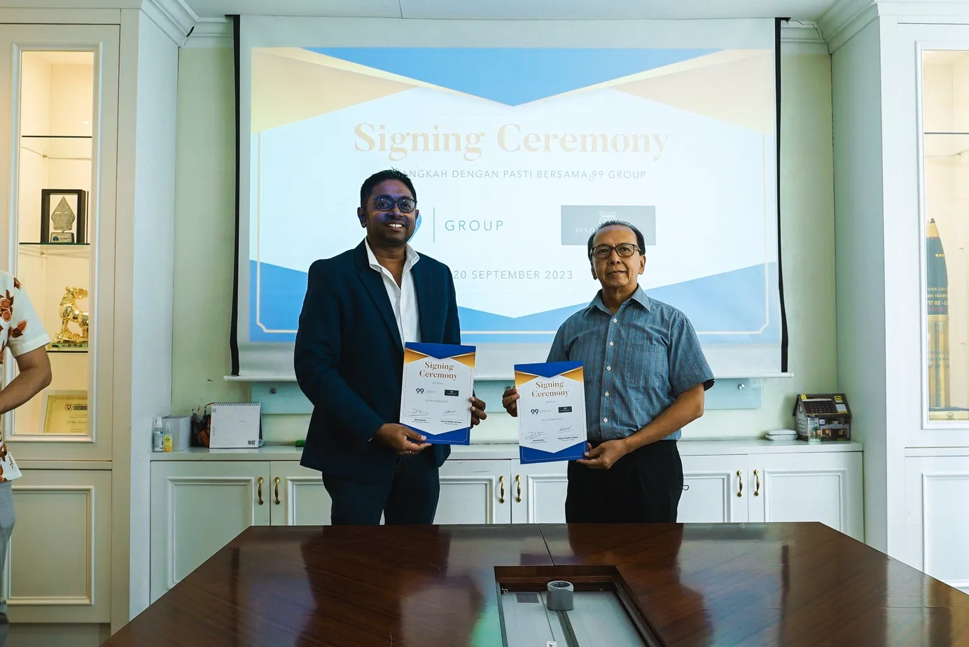 CEO 99 Group Indonesia dan Direktur Utama PT Taman Gading Asri.webp