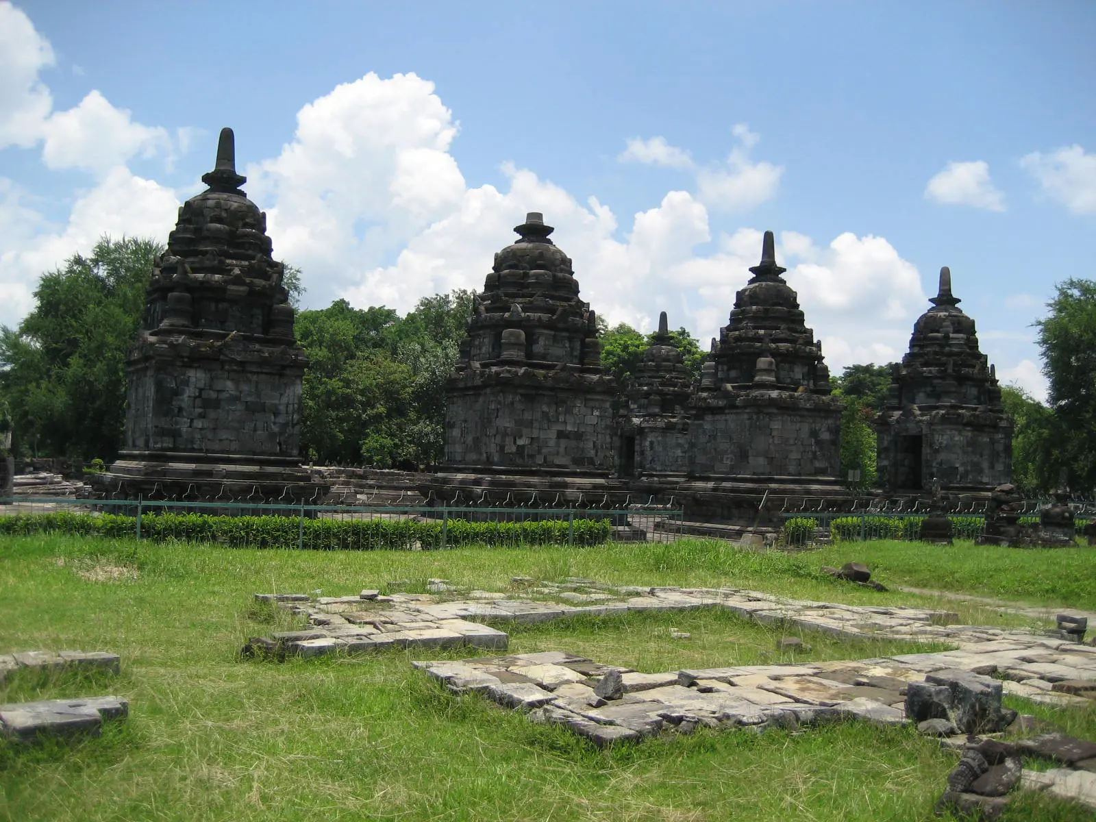 Candi Lumbung Klaten.webp