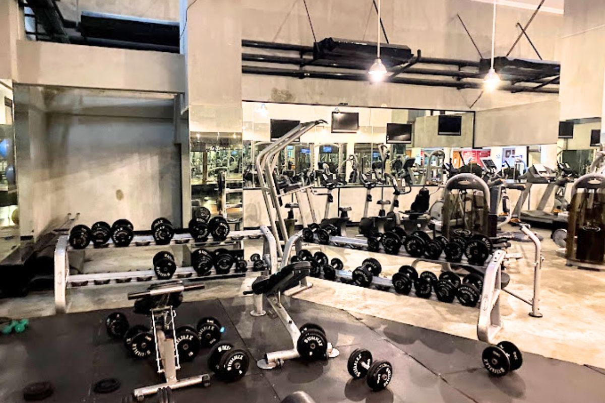 Clark Hatch Fitness Surabaya