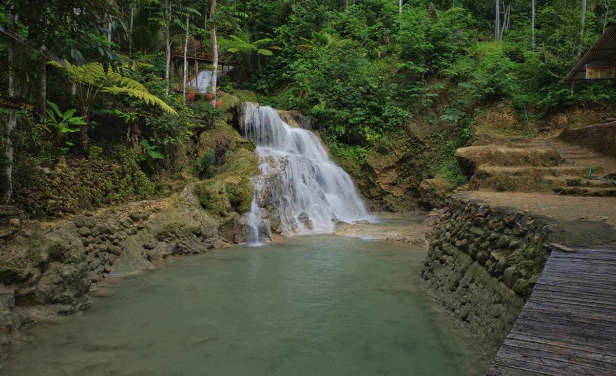 SultranzHoliday | 9 Wisata Air Terjun Jogja Tercantik yang Wajib Kamu Kunjungi Curug Mudal.jpg