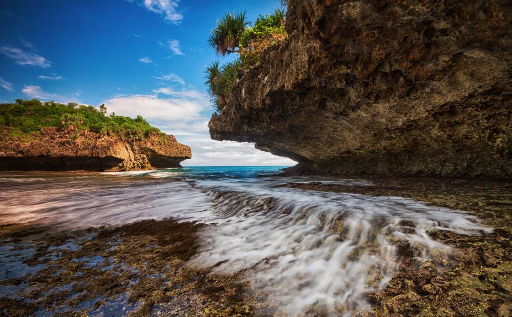 Daya Tarik Pantai Greweng.jpg