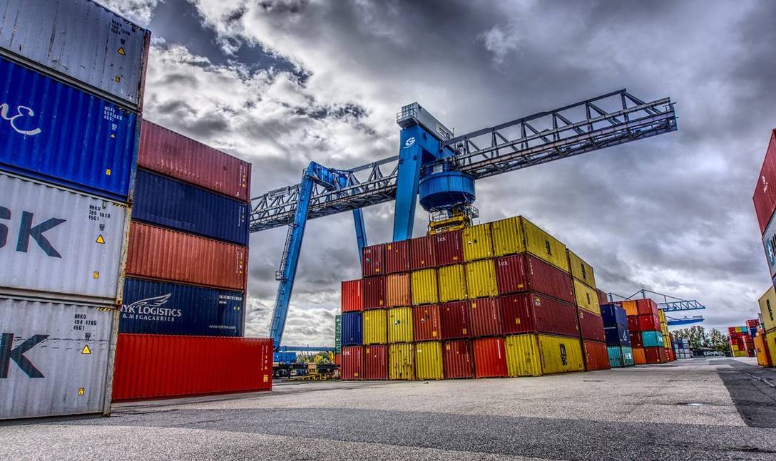 Fasilitas di Pelabuhan Semarang.jpg