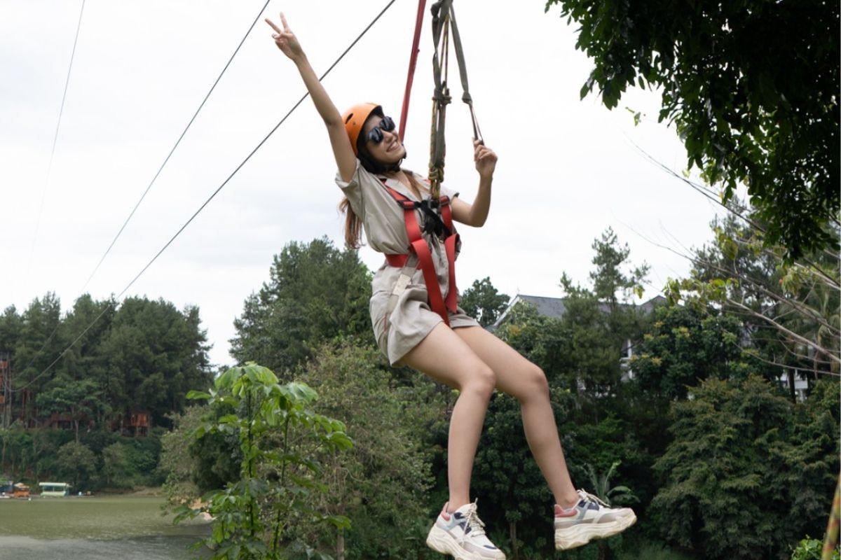 Flying fox di Waterland Mojokerto.jpg