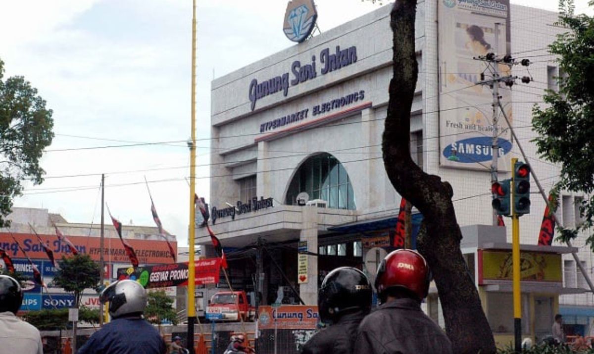 Gunung sari intan.jpg