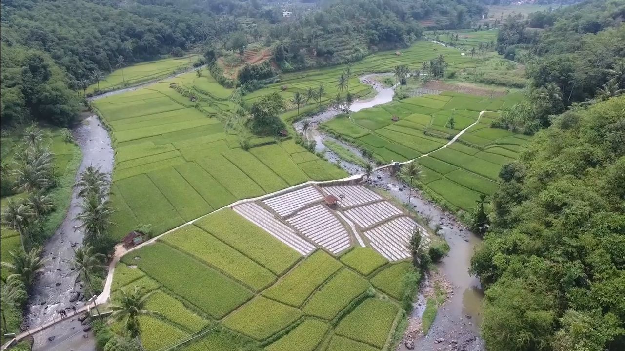 Harga Tiket Masuk Kampoeng Wisata Cinangneng.jpg