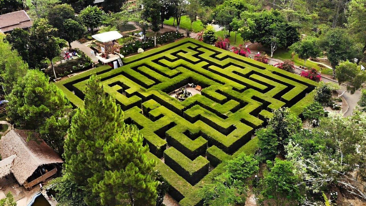 Harga Tiket Taman Labirin Coban Rondo.jpg