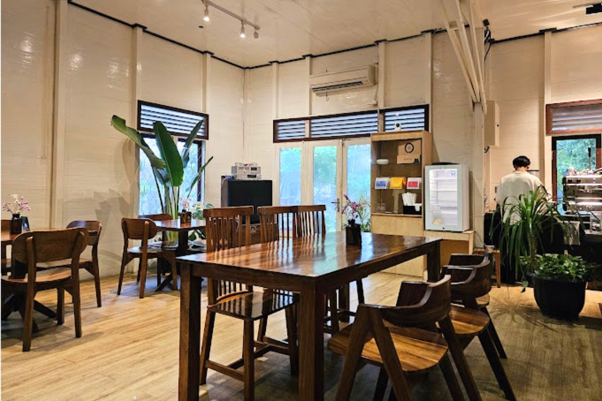 Hello Coffee Bakery & Brunch.jpg