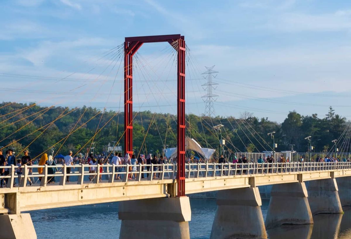 Jembatan Bendungan Kamijoro.jpg