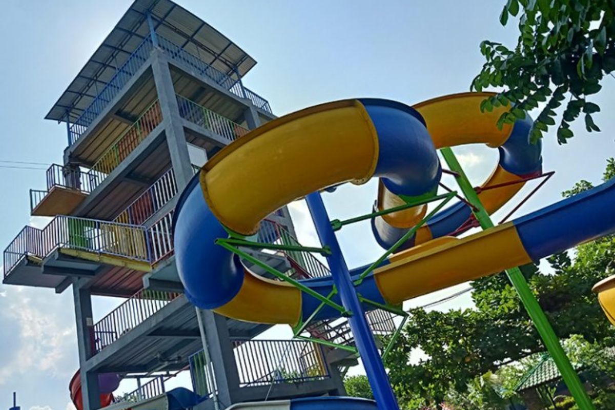 Kolam Renang Remaja dan Dewasa.jpg