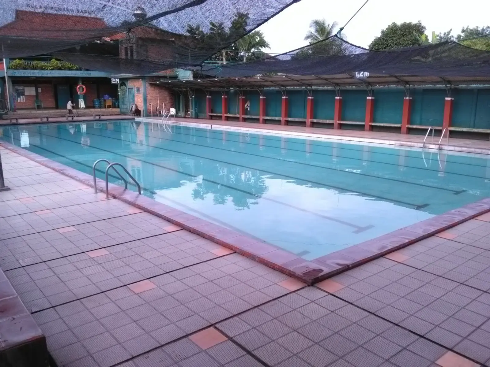Kolam Renang Sabun