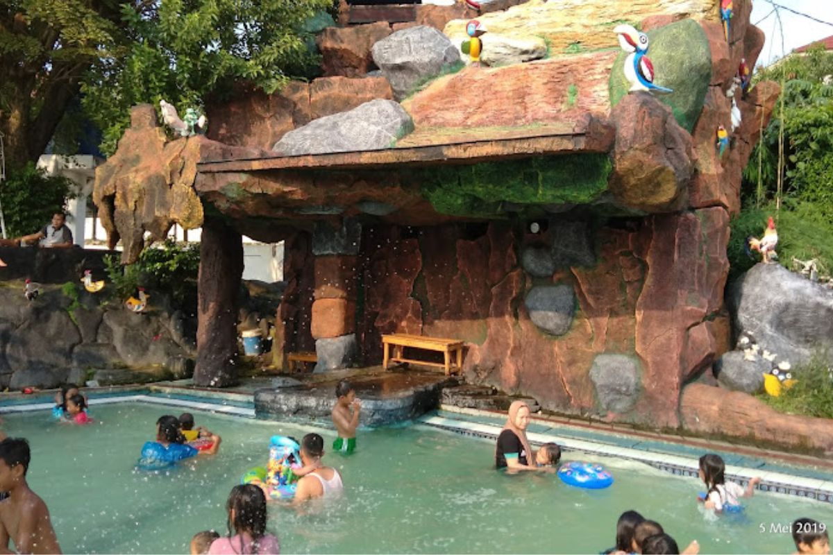 Kolam renang anak (1).jpg