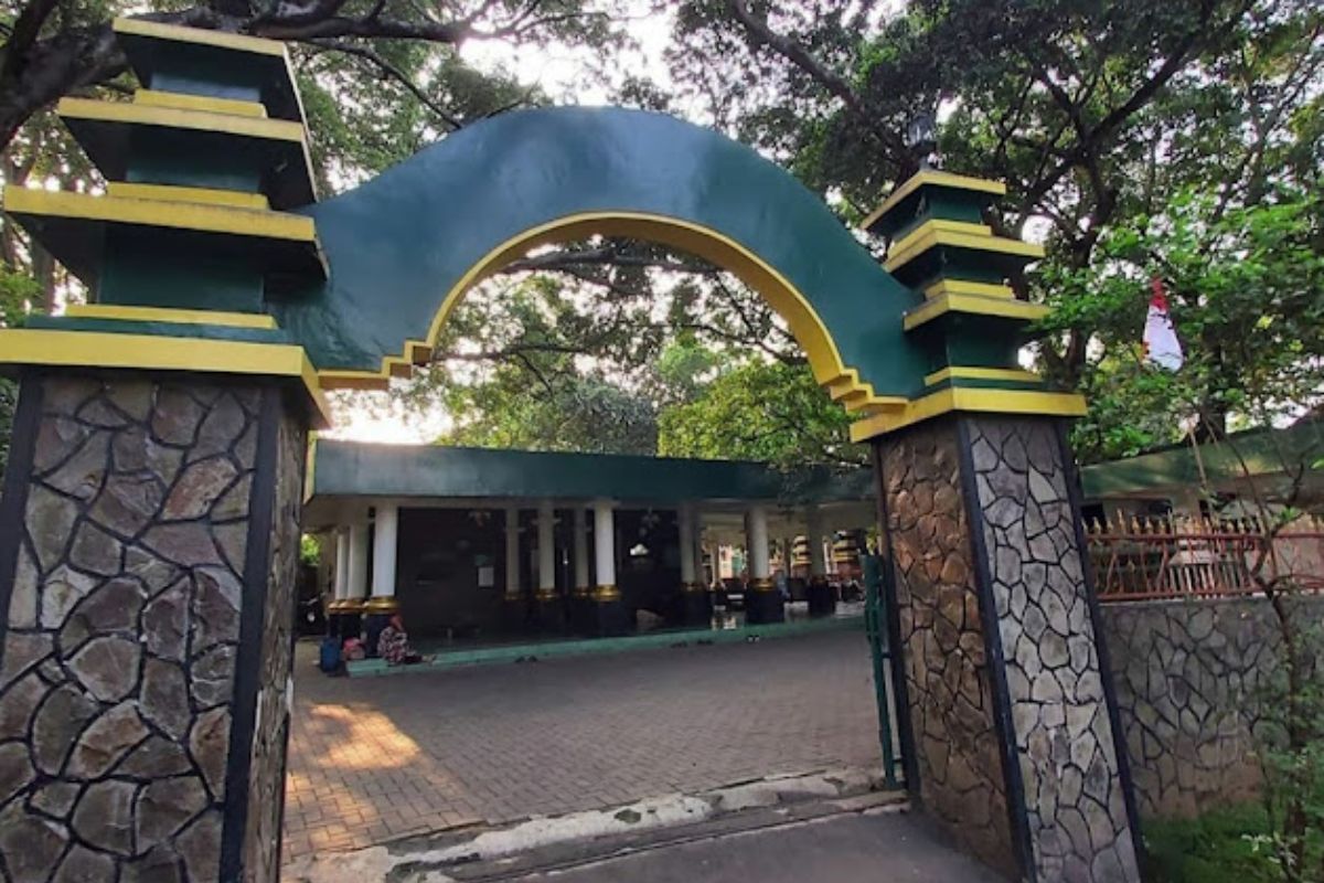 Makam Syeikh Waliyuddin.jpg