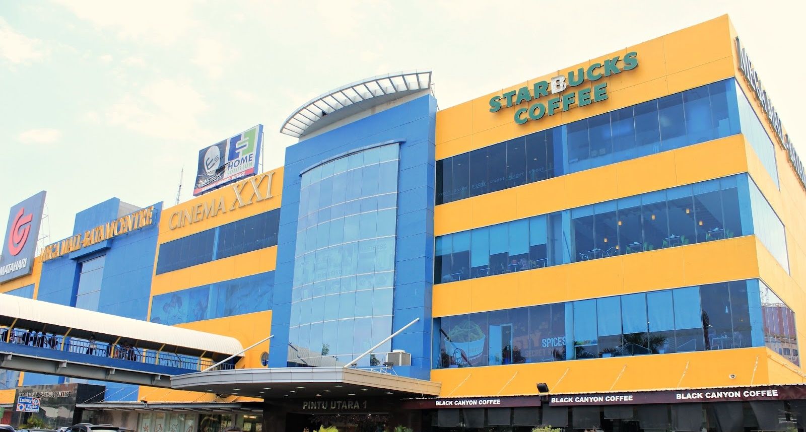 Mega Mall Batam, Mal Dekat Pelabuhan Batam Center