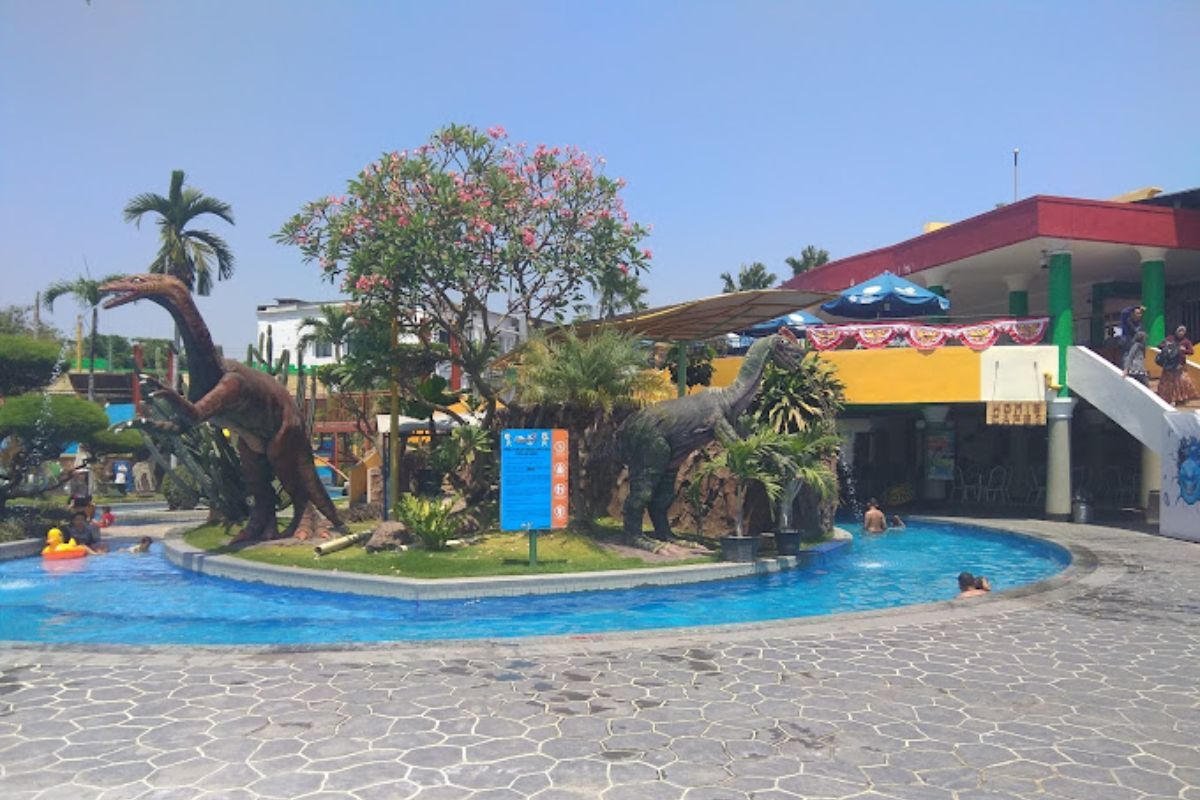 Mengarungi kolam arus.jpg