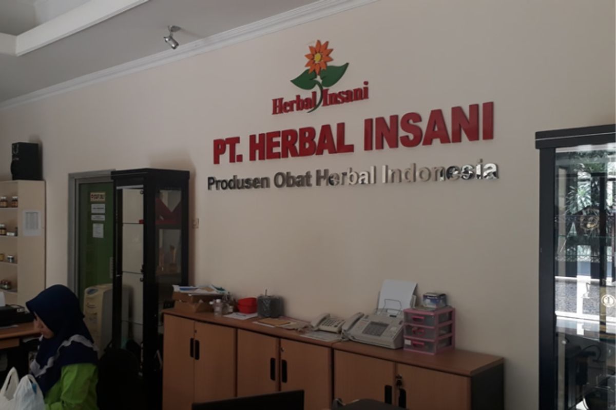 Pabrik PT Herbal Insani.jpg