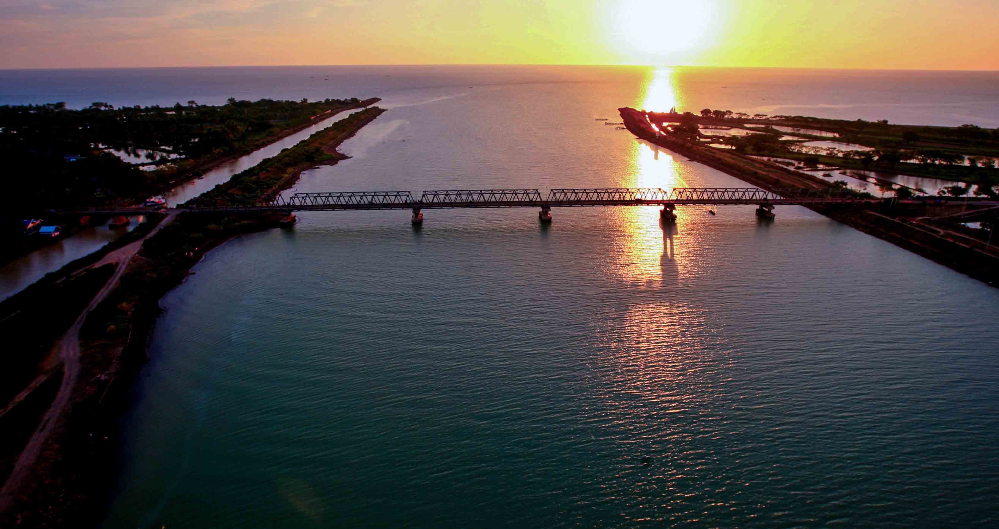 Pantai Barombong.jpg