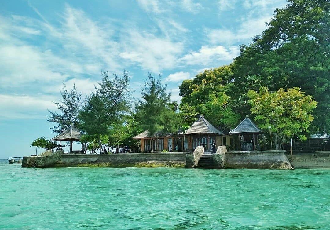 Pantai Pulau Samalona.jpg