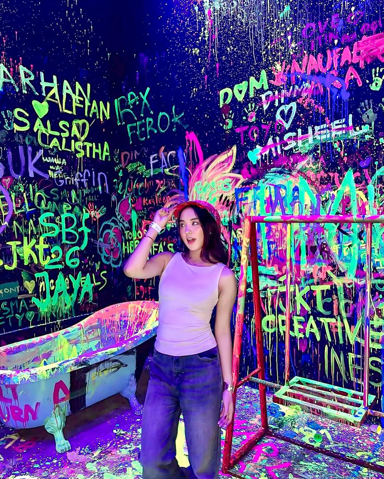 Pengunjung di MoJA Museum.jpg