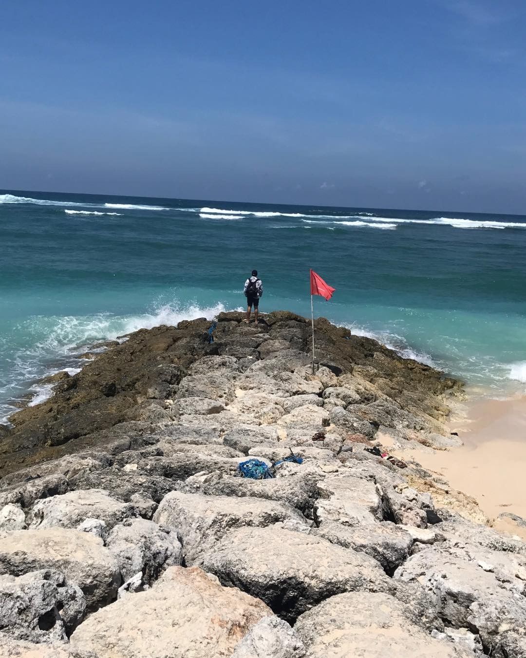 Pinggir Pantai Pandawa Bali.jpg