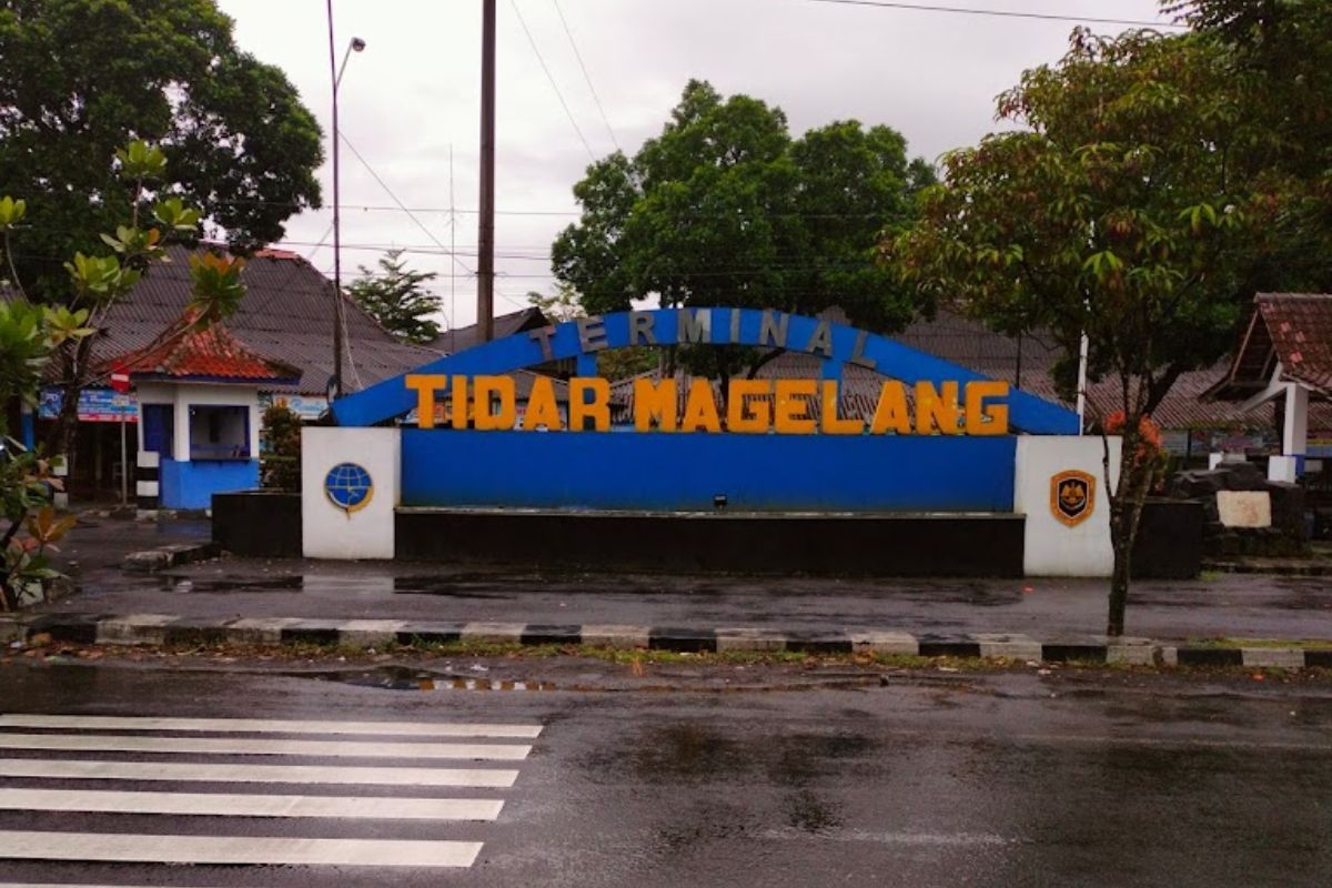 Plang nama Terminal Tidar Magelang.jpg