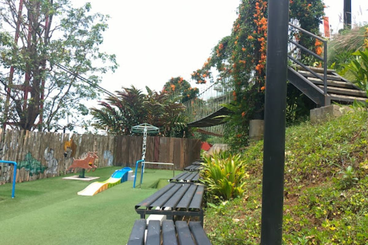 Playground untuk Anak-anak.jpg