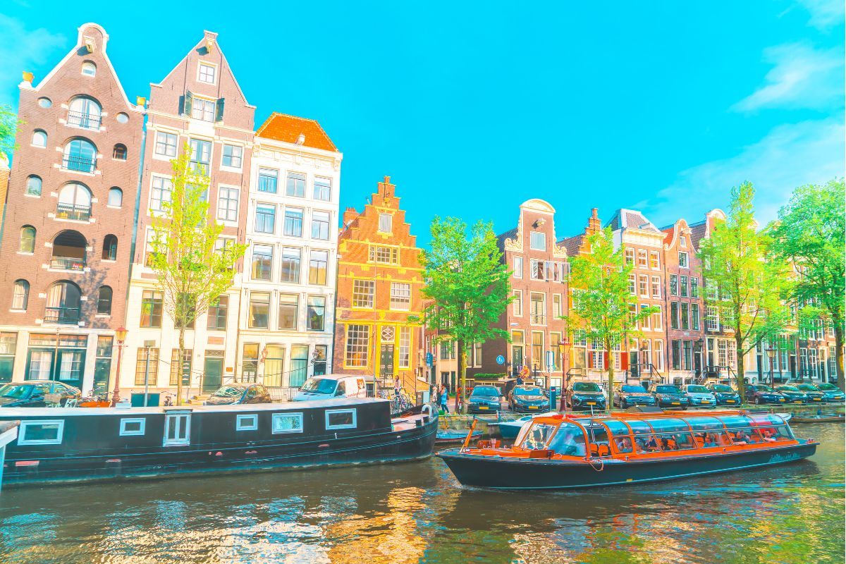 Rumah Model Belanda 3.jpg