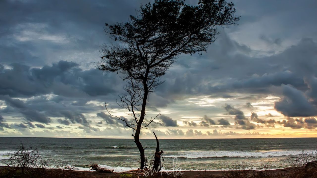 Senja di Pantai Dewaruci Bantul.jpg
