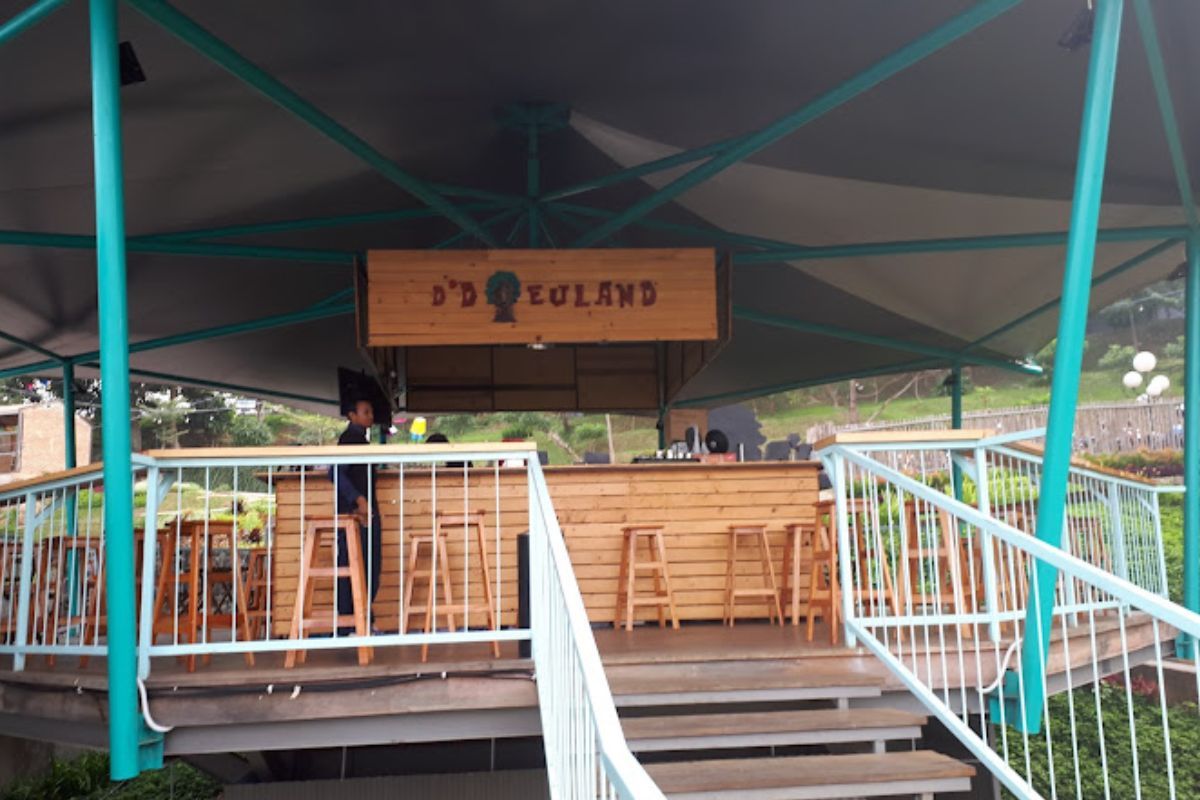 Spot Foto Menarik.jpg