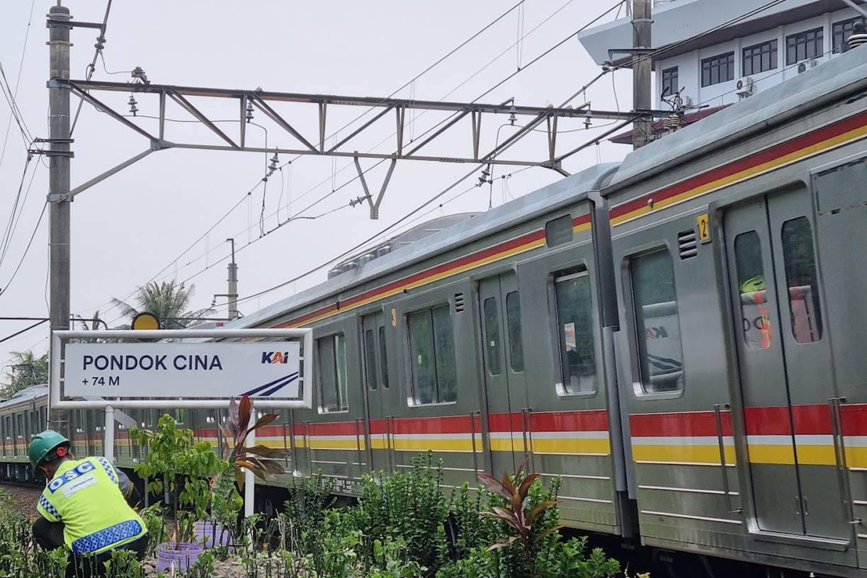 Stasiun Pondok Cina.jpg