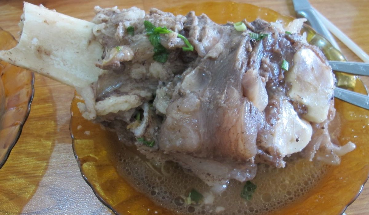 Sup Sumsum Sapi Rumah Makan Sipirok.jpg