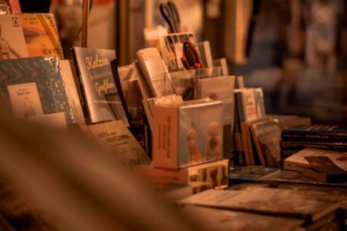 Toko Buku, Hadiah dan Mainan.jpg