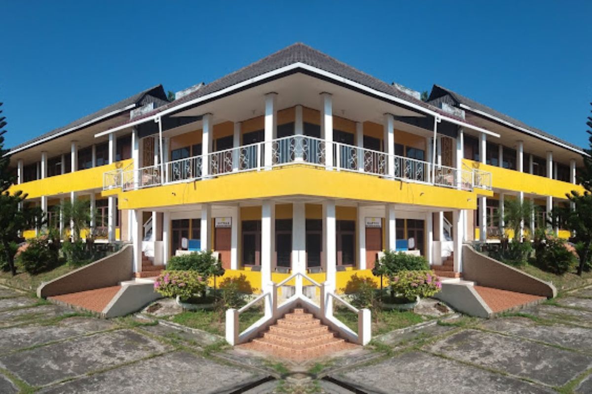 Universitas Tridharma.jpg