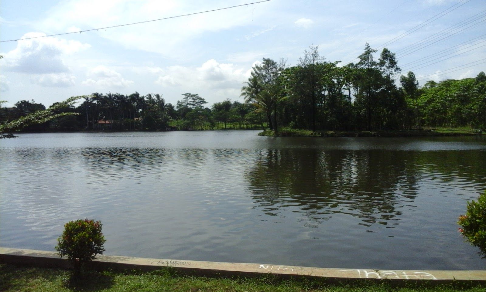 Wisata Air Situ Jatijajar.jpg