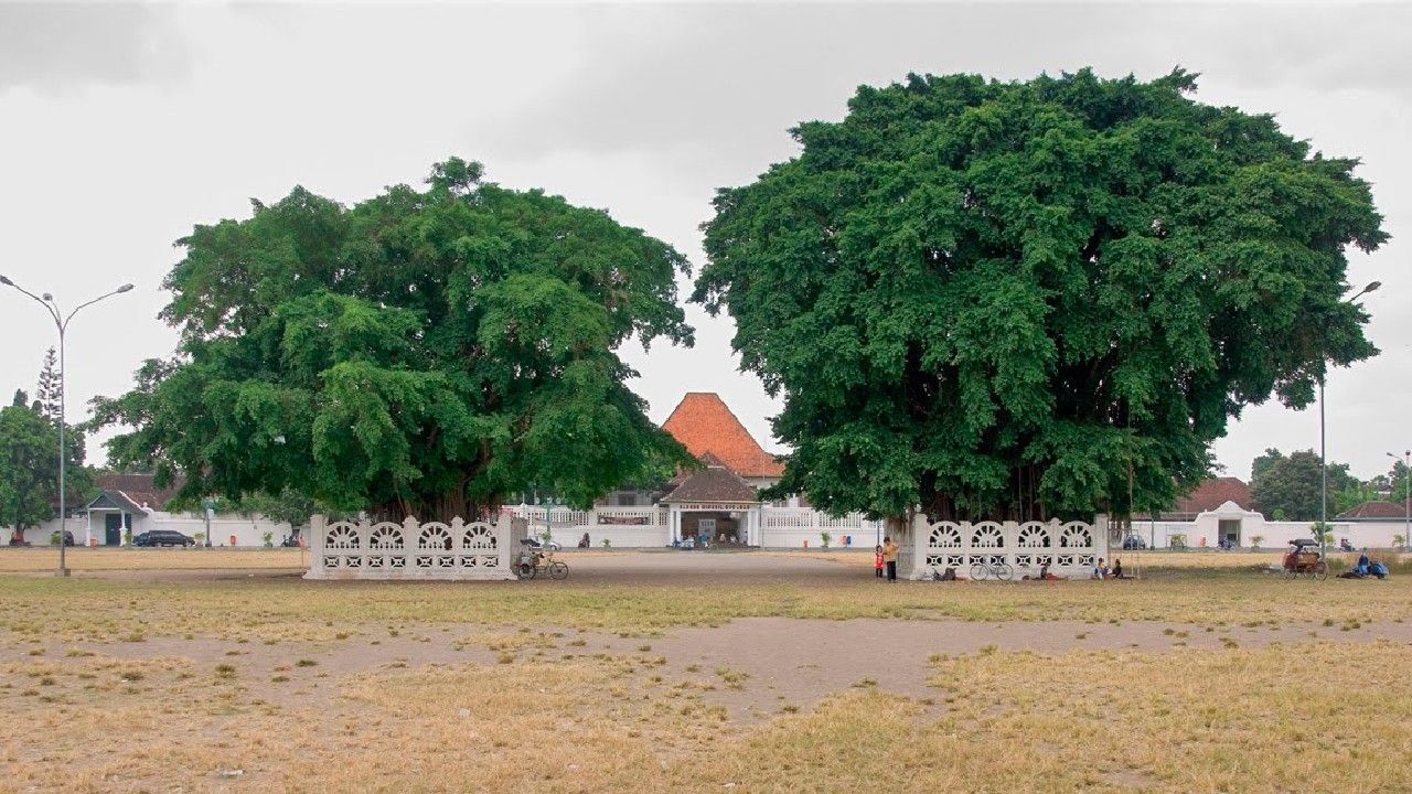 alun alun yogya.jpg