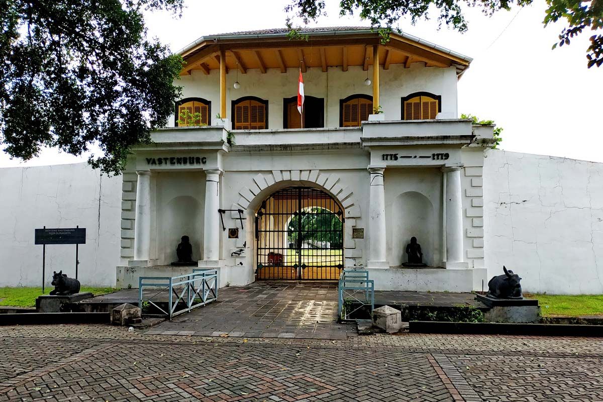 arsitektur benteng vastenburg.jpg