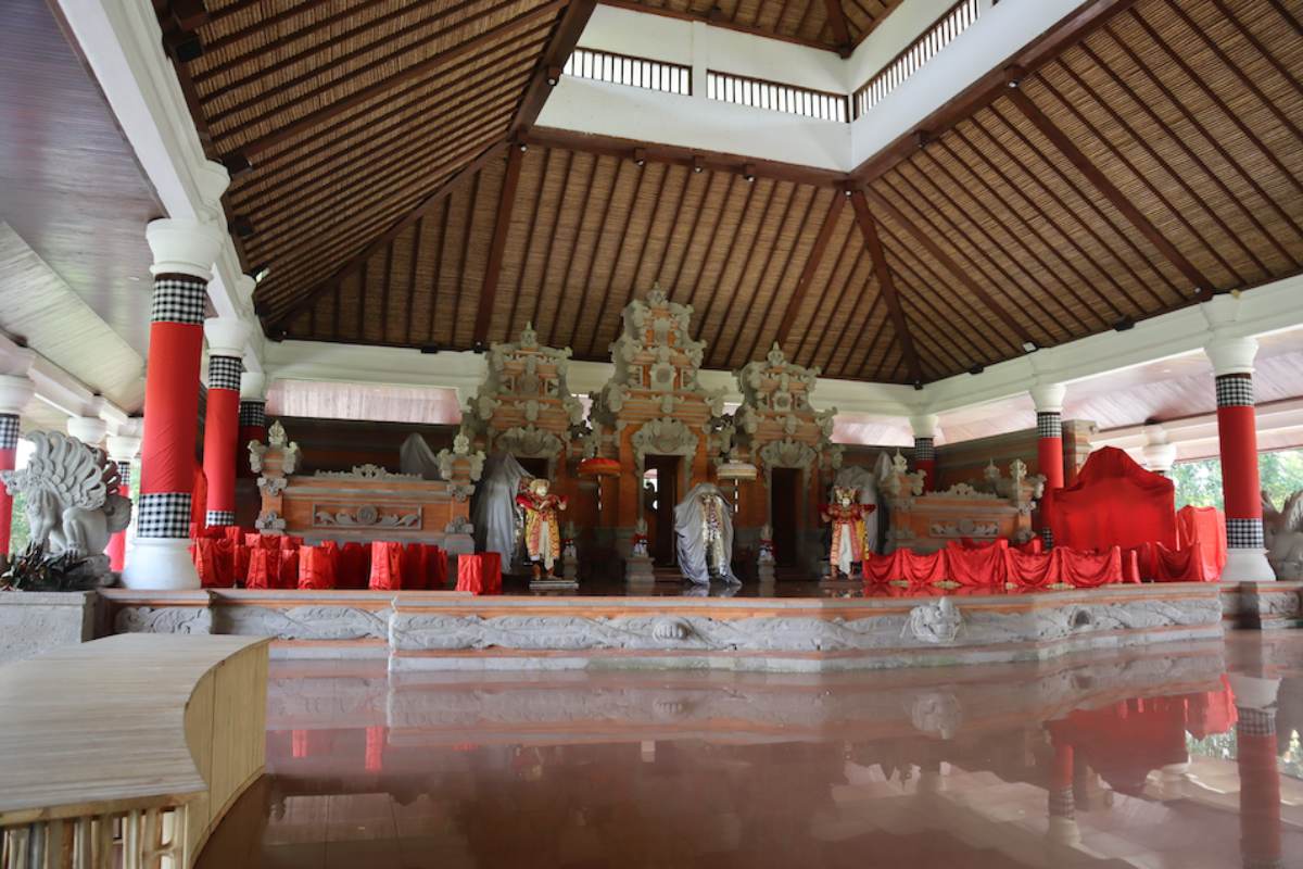 bagian bagian istana tampak siring