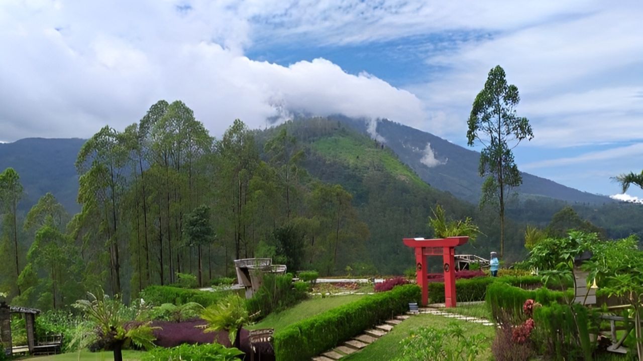 Bukit Nirwana Malang: Daya Tarik, Lokasi, Rute, dan Harga Tiket Masuk