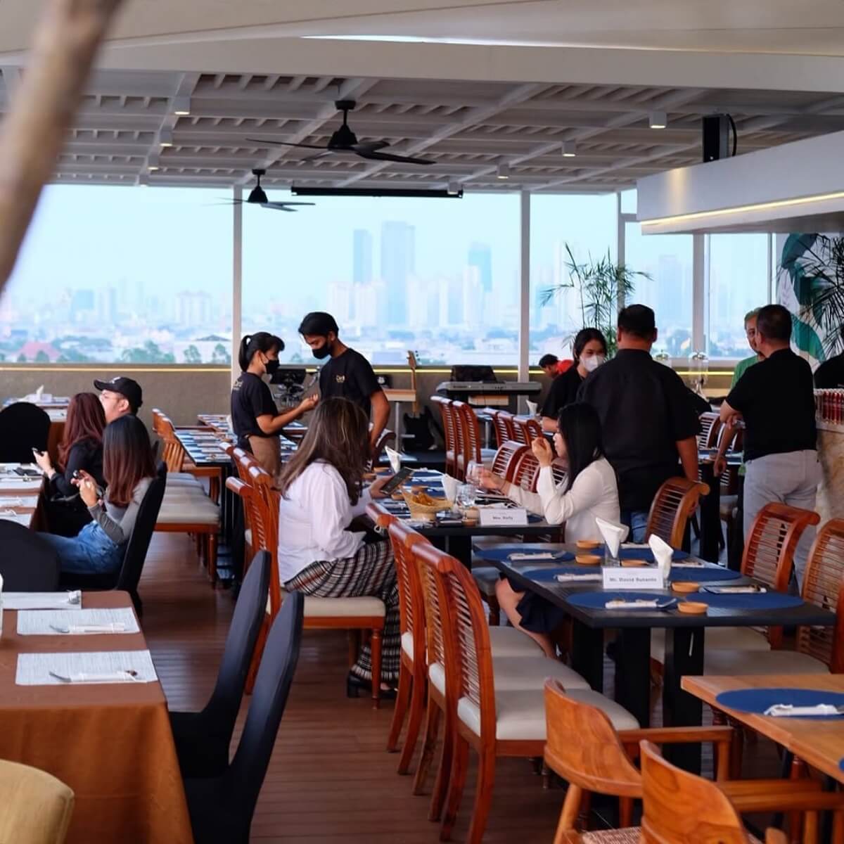 candi resto and rooftop bar