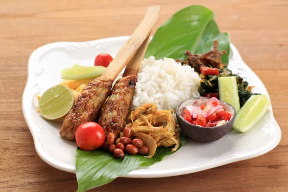 ciri khas nasi campur bali