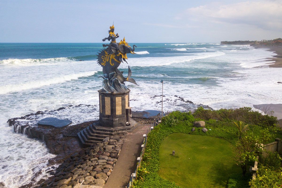 daya tarik pantai pererenan