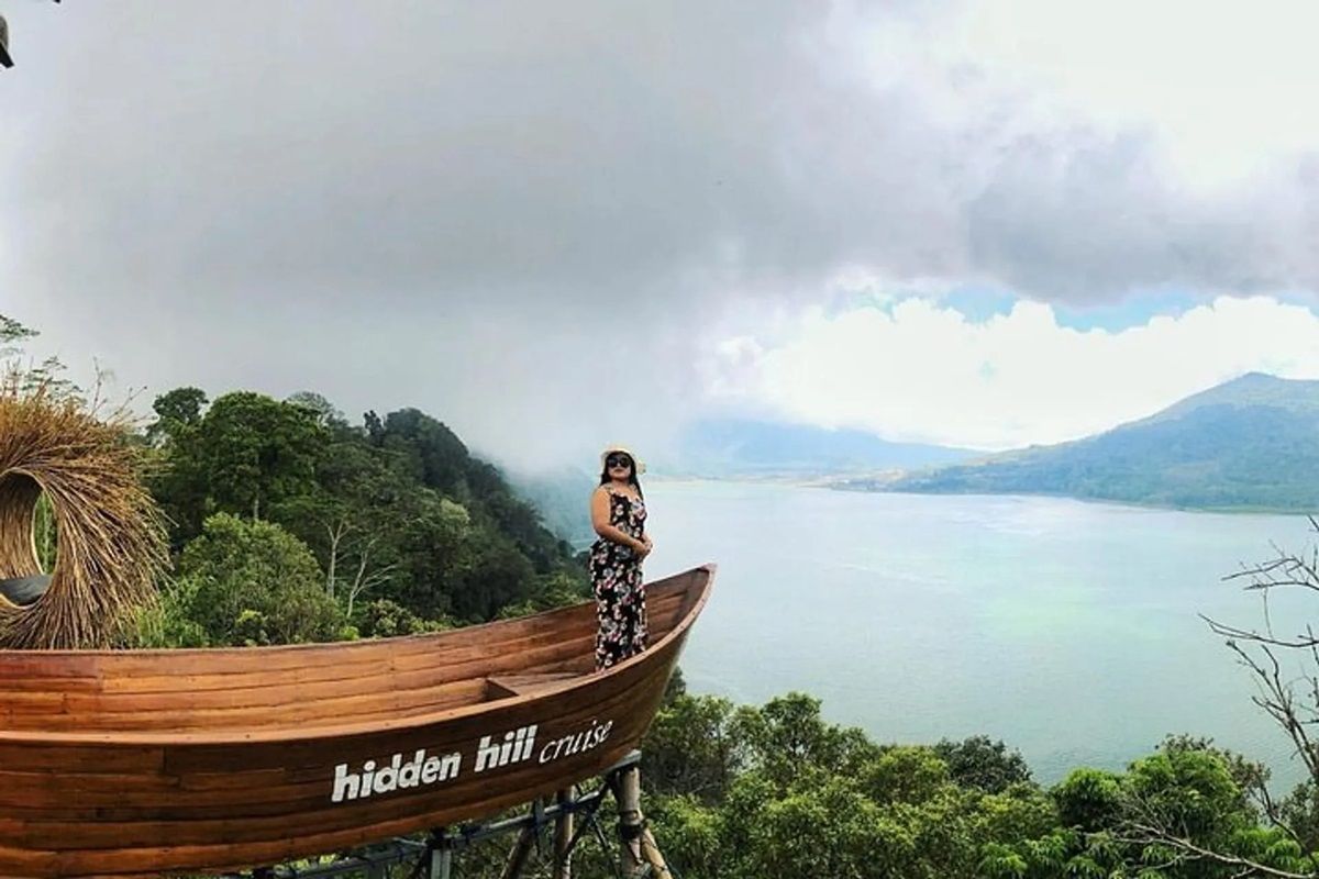 daya tarik wanagiri hidden hill