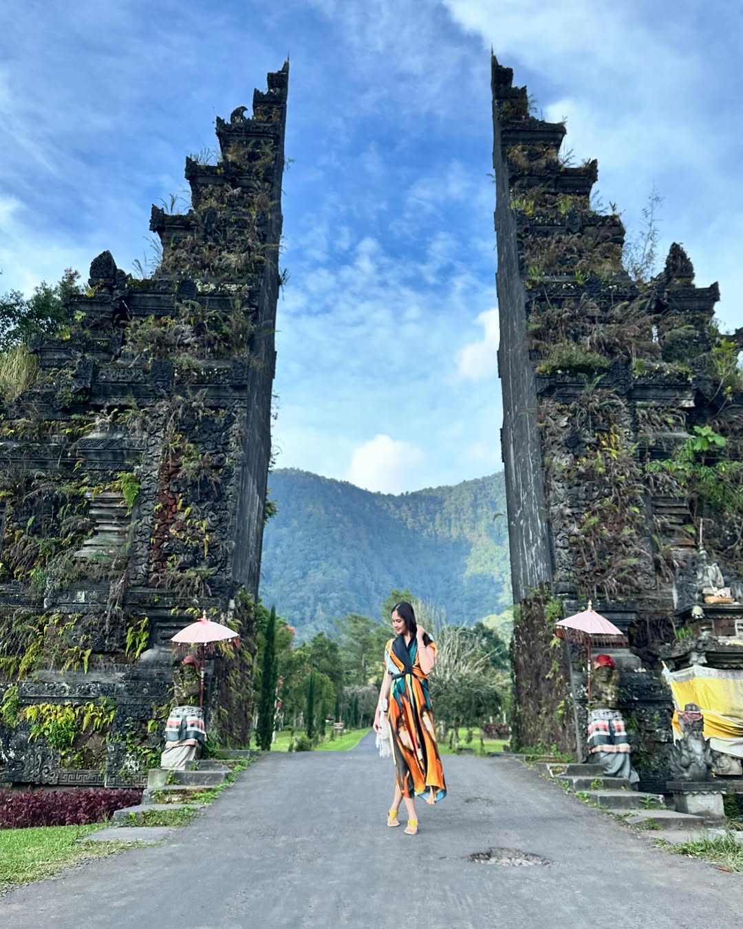 gambar bali handara gate.jpg