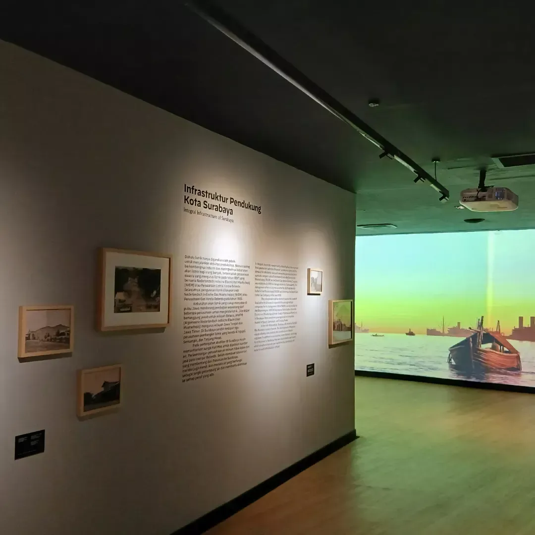 gambar surabaya museum (gedung siola).jpg