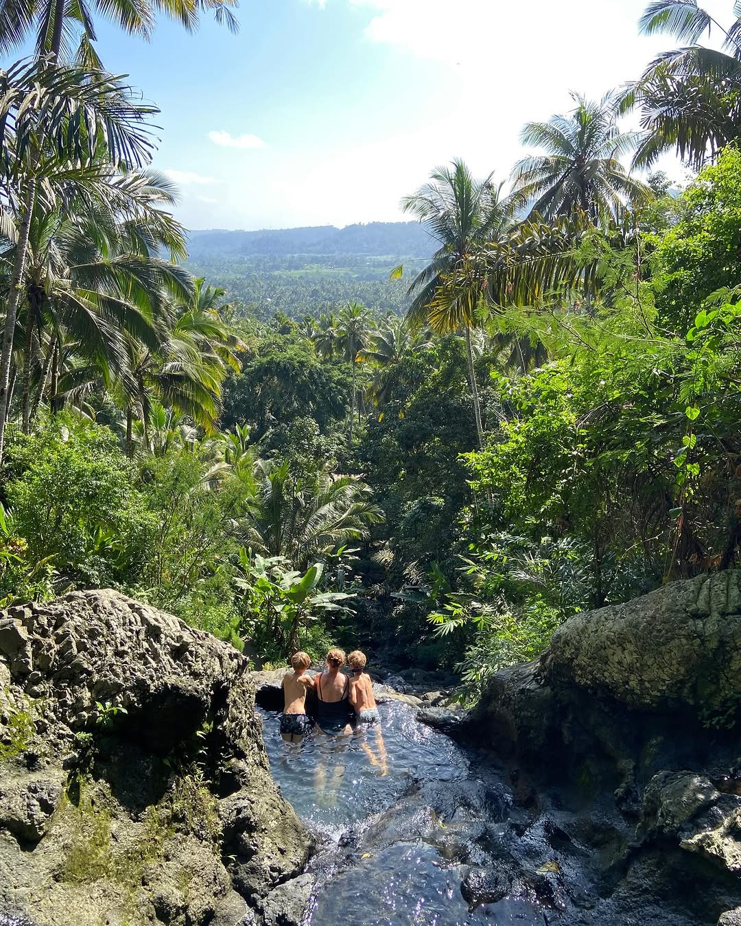 gembleng waterfall sidemen.jpg