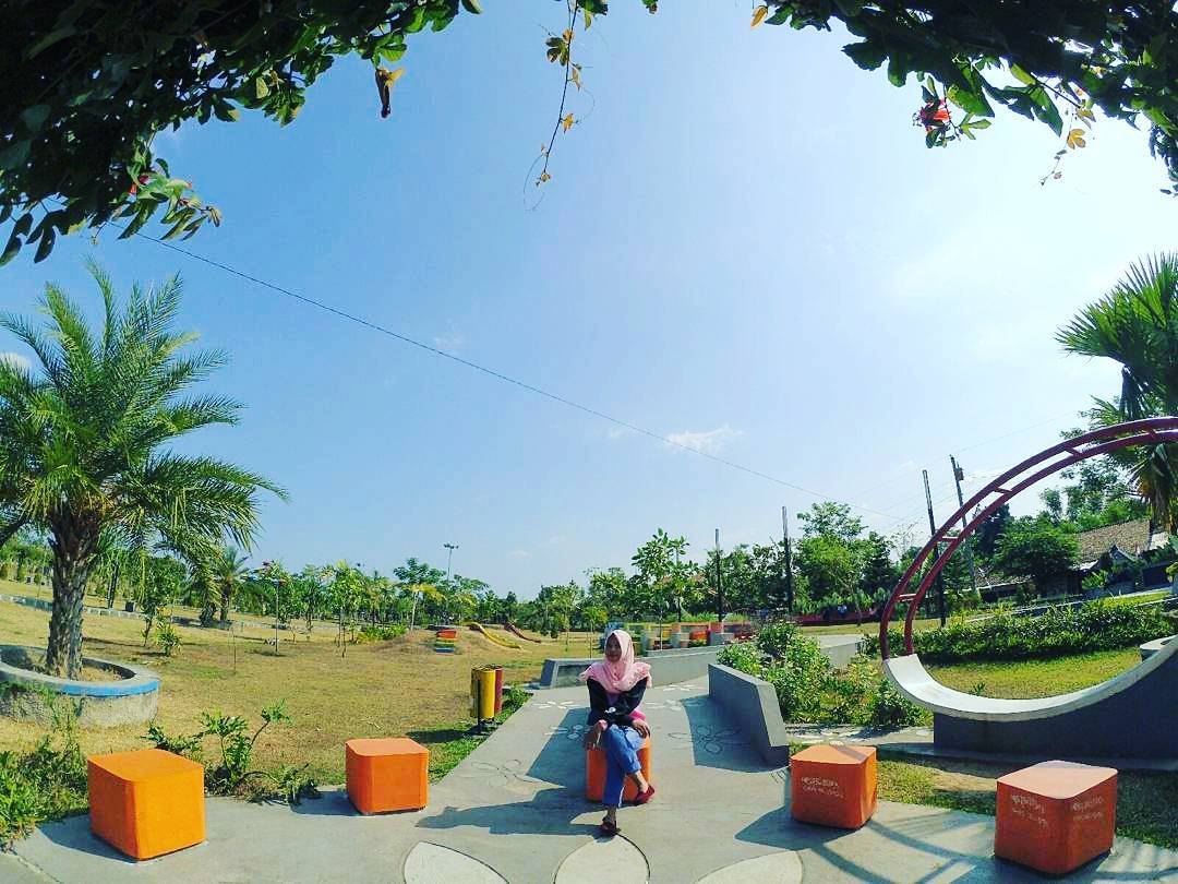 hutan kota gergunung klaten.jpg