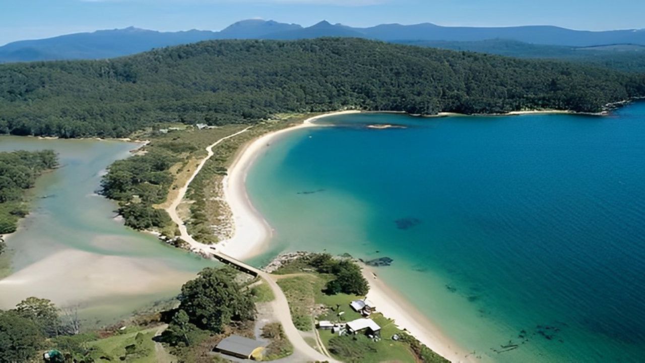 lokasi taman nasional bali barat.jpg