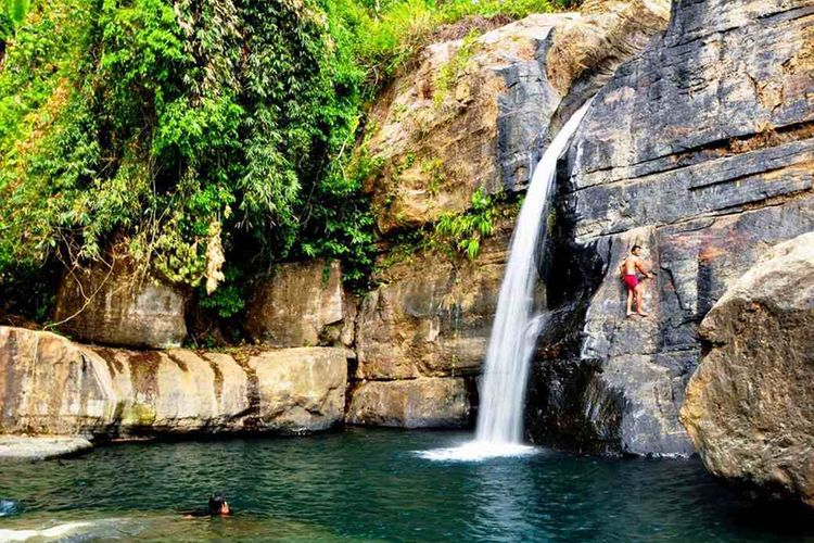 Info Lengkap Coban Tundo, Air Terjun Eksotis di Malang