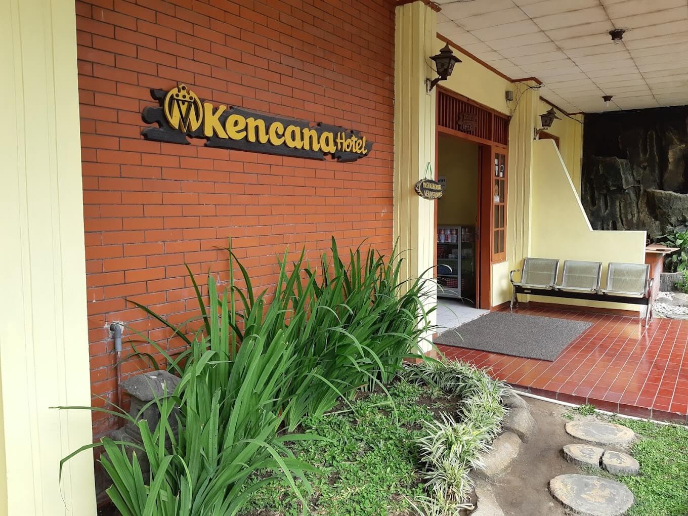 mulai kencana hotel jogja